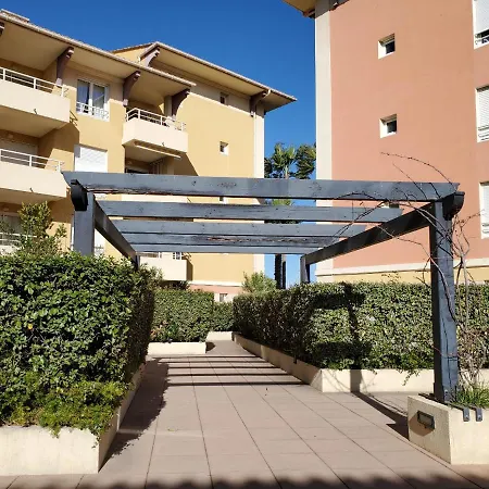 Appartamento Port Rives Latines 30 M2 4 Pe