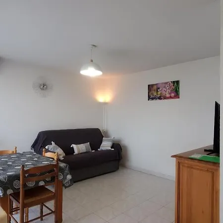 Port Rives Latines 30 M2 4 Pe Appartamento Fréjus